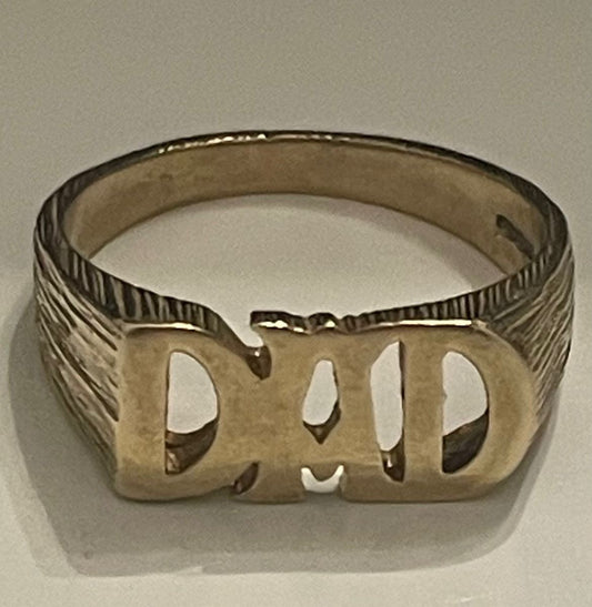 9ct Gold Dad Ring - 5.5g
